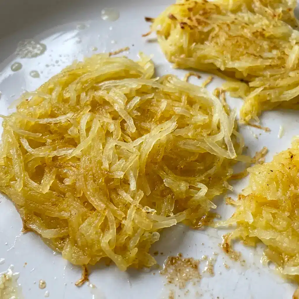 Golden Spaghetti Squash Hash Browns show how to make How To Make Hash Browns with a simple Low-carb Potato Alternative.